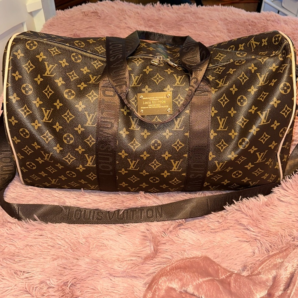 Louis Vuitton bandolier